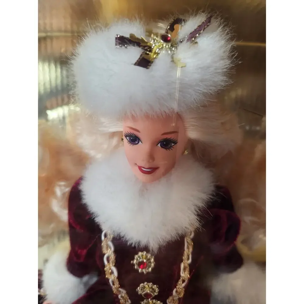 1996 BARBIE Happy Holidays Special Edition Mattel 15646 NRFB Coat Fur Burgandy